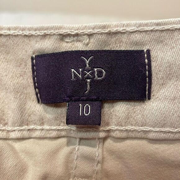 NYDJ- Neutral Cream Subtle Paisley Print Mid-Rise Slim Skinny Leg Jeans- Size 10 - Picture 3 of 9